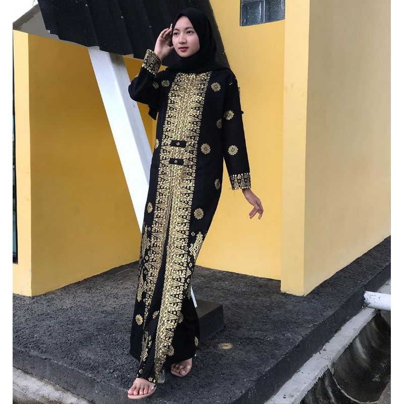 Songket Palembang warna hitam model gamis