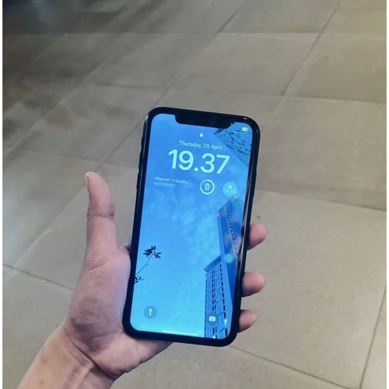 IP XR 64GB WARNA HITAM