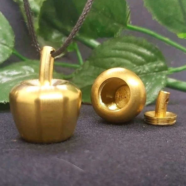 Kalung Liontin Keberuntungan Bentuk Apel tabung Botol Korea