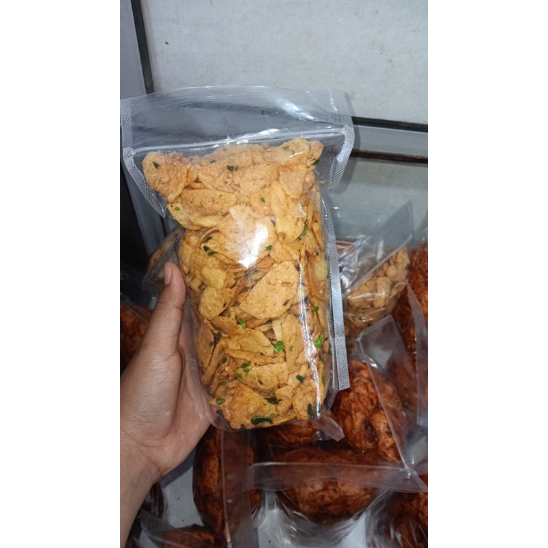 

Basreng pedas dan original