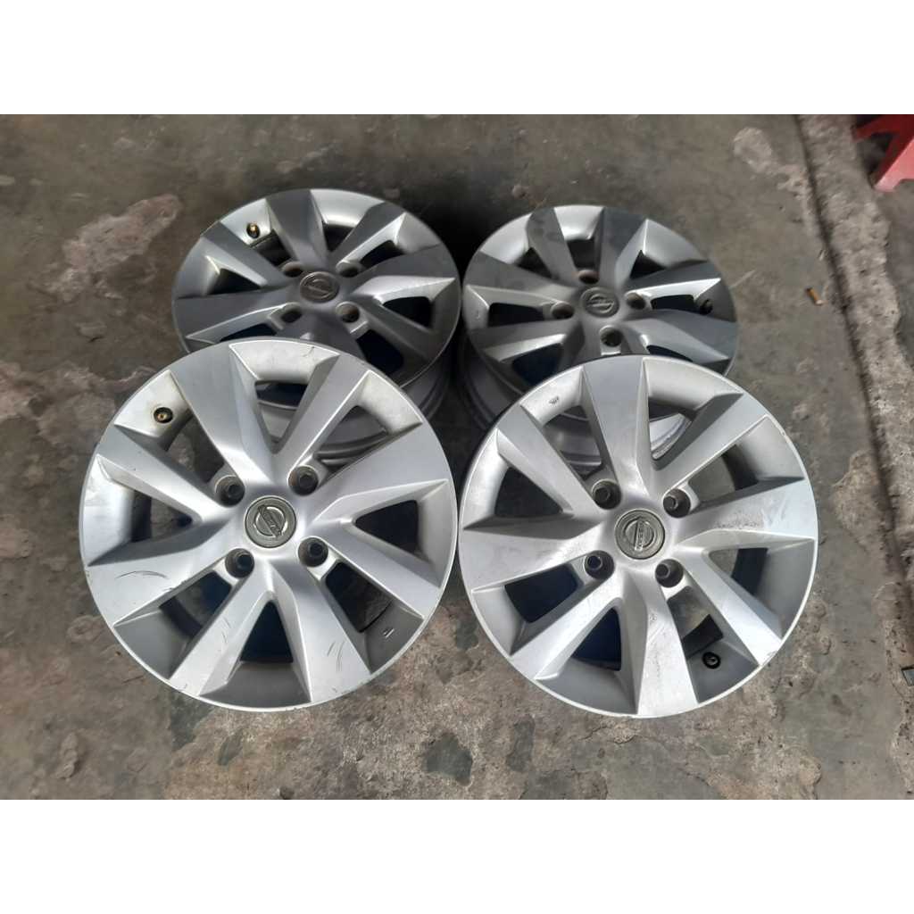 Velg original bekas mobil livina ring 15 pcd 4x114 velg only kondisi bagus
