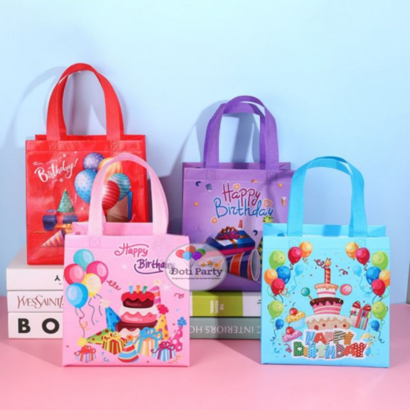 

Tas Souvernir Ulang Tahun Anak / Goodie Bag / Tas Ulang Tahun HBD Cake - S