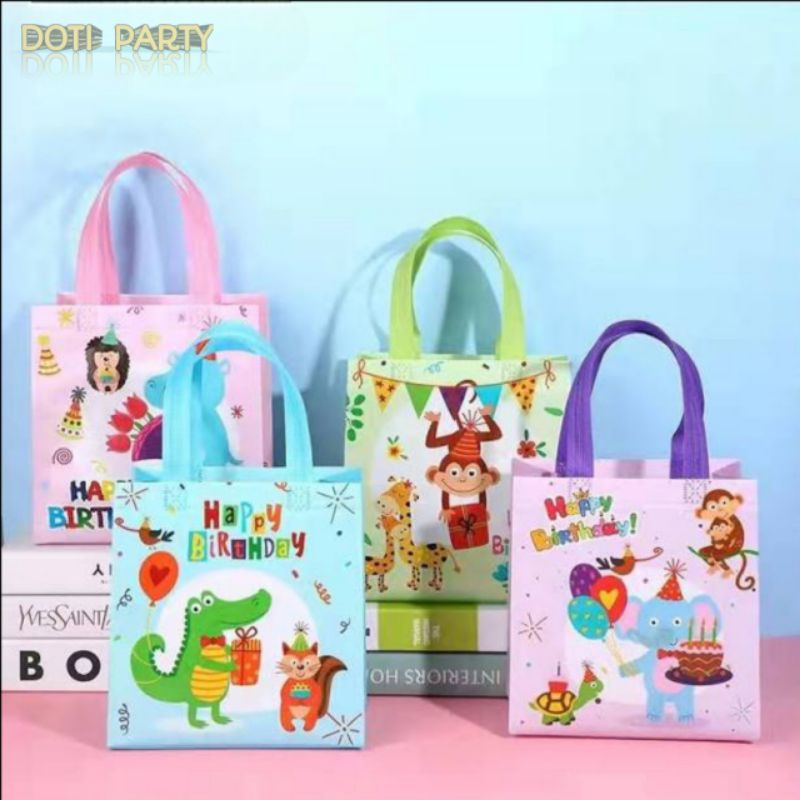 

Tas Souvernir Ulang Tahun Animal / Goodie Bag Ulang Tahun Motif Hewan - S