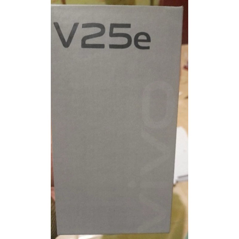 

dus atau kotak Vivo V25e free stiker