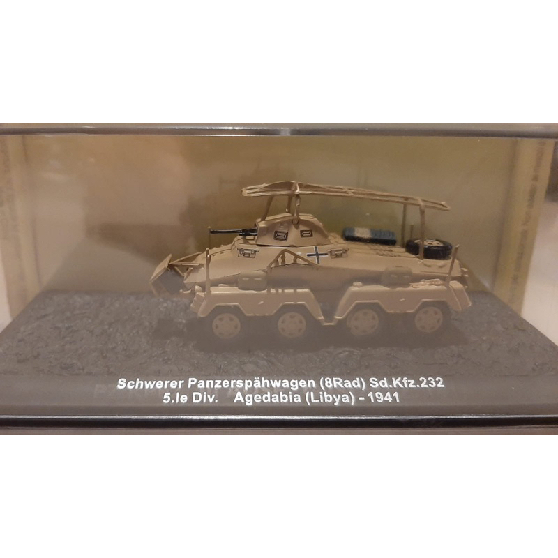 Amercom Schwerer Panzerspahwagen 1/72 Armor German Nasi