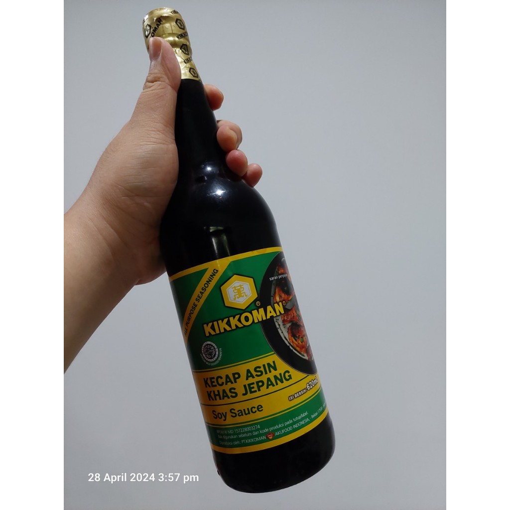 

620ml Kikkoman Kecap Asin Khas Jepang / Japanese Cooking Soy Sauce /Halal /Kikoman /Pekanbaru