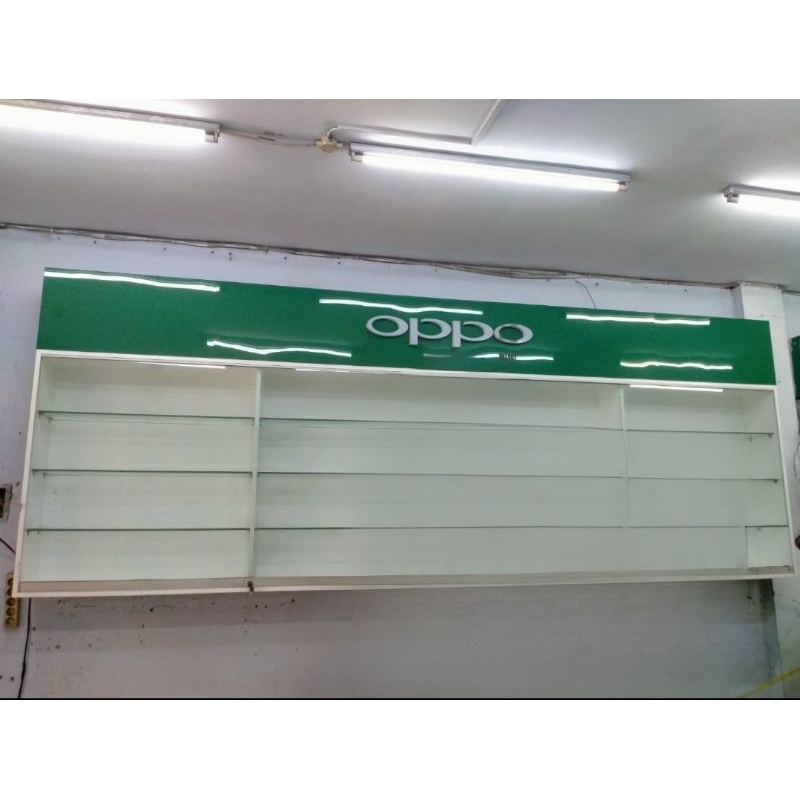 Etalase Kaca Gantung Bekas Cocok Hp Apotik Kosmetik