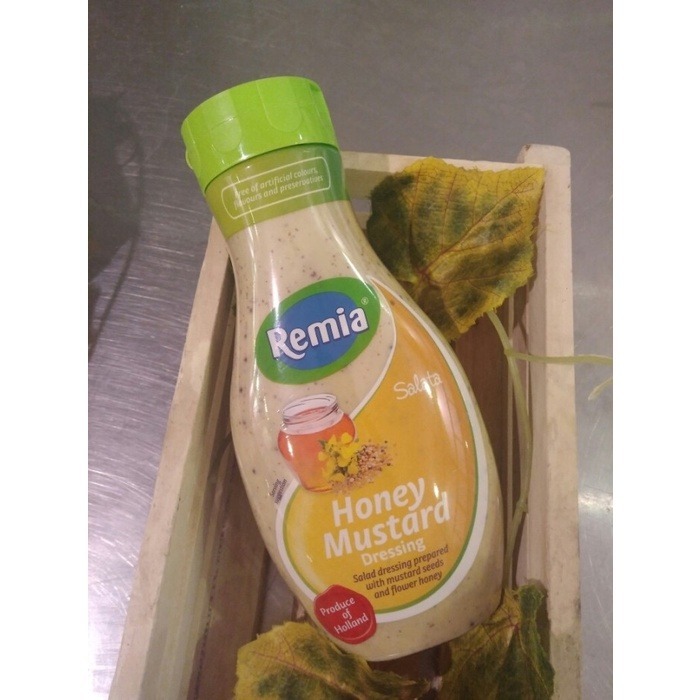 

REMIA SALATA HONEY MUSTARD DRESSING 500GR X 1 BOTOL PLASTIK