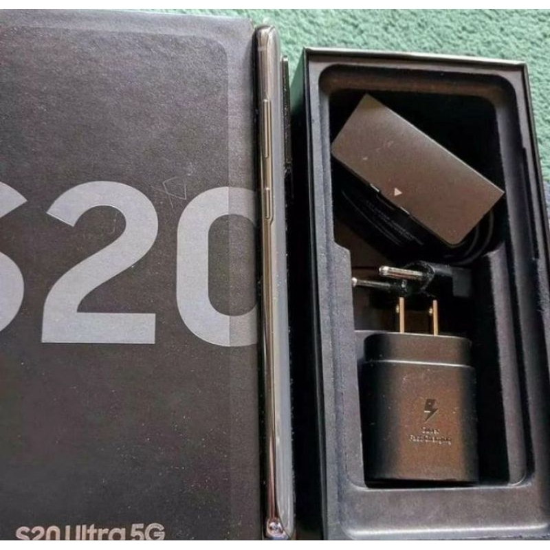 R E A D Y  S T O C K Samsung S20 5G Ultra Grey (second)Harga Tebus 1.950.000*Spesifikasi*:. Layar 6.