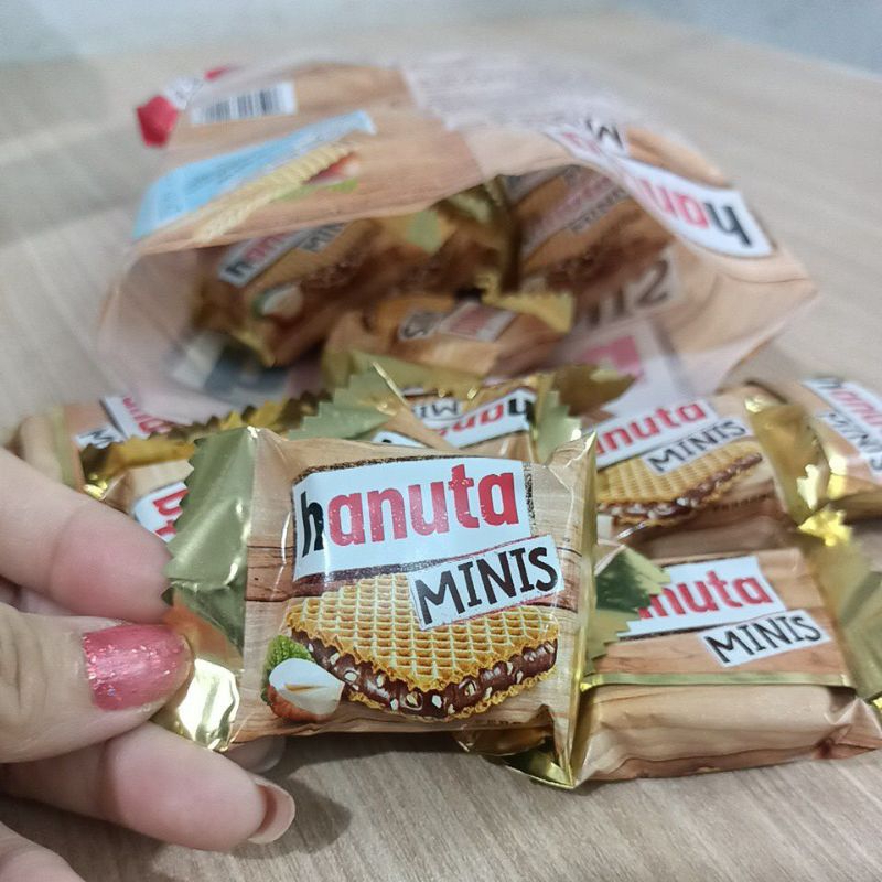 

Hanuta Minis Wafer Coklat Hazelnut By Ferrero Ecer 1pcs Import