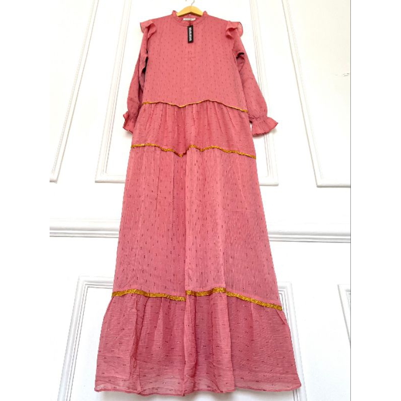 Hijab Kayunie Gamis Syari Motif Polka