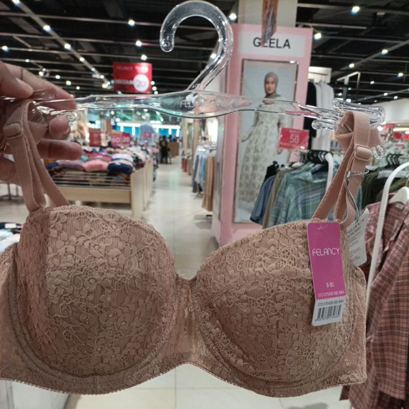 bra felancy setengah cup