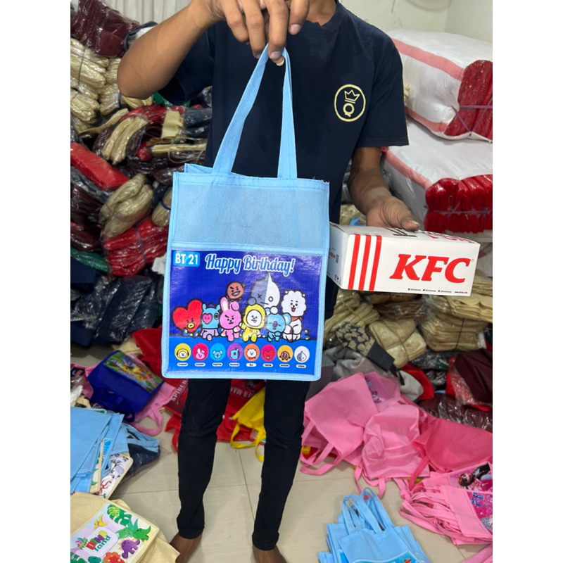 

TAS ULTAH MCD/KFC/HISANAH 20x14x26