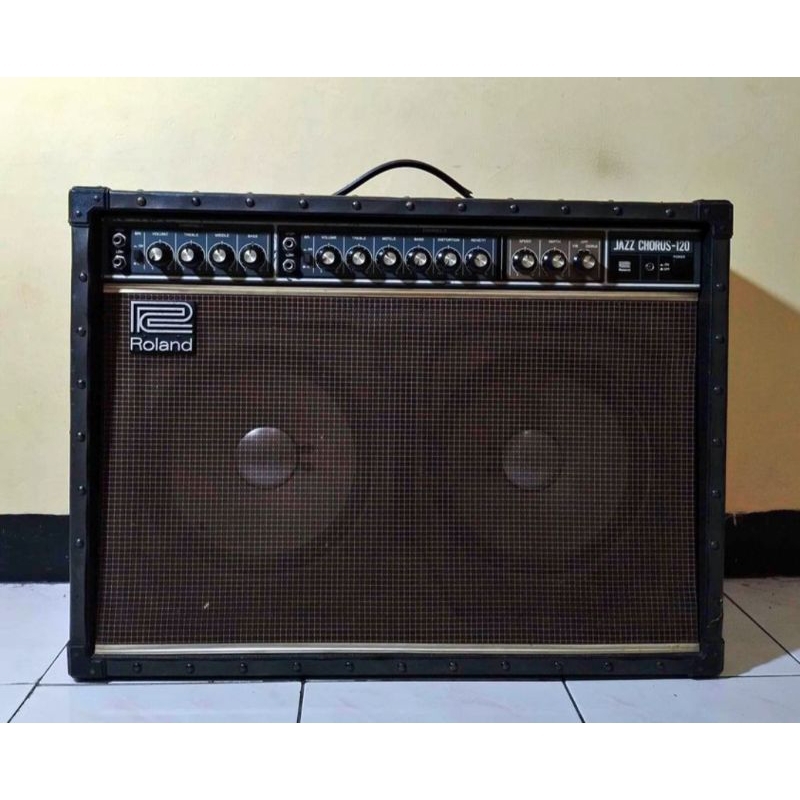 ROLAND JAZZ CHORUS JC-120 SECOND GOOD CONDITION ORIGINAL