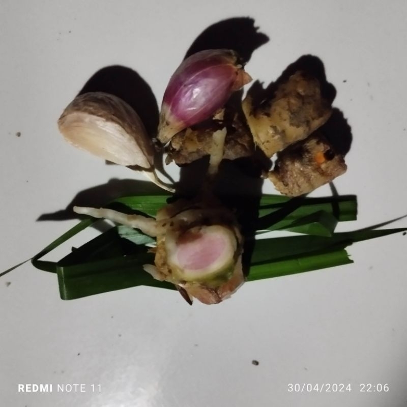 

sambetan tolak bala 500g 7 buat lengkap