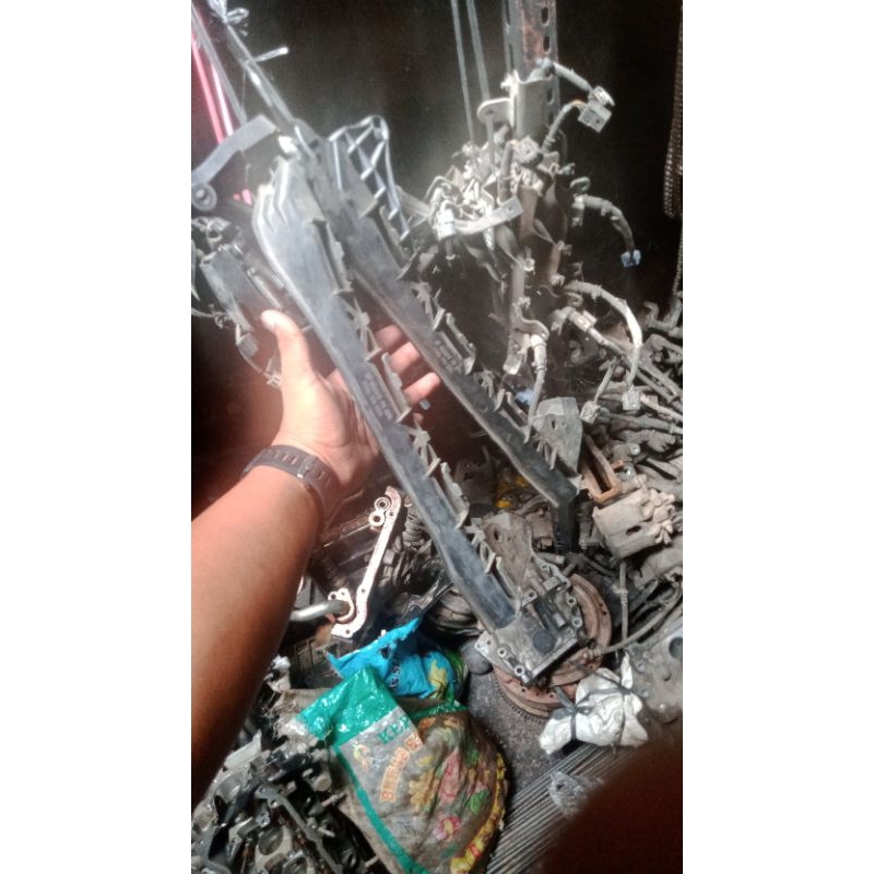 dudukan lampu depan jazz rs ge 8 ory copotan