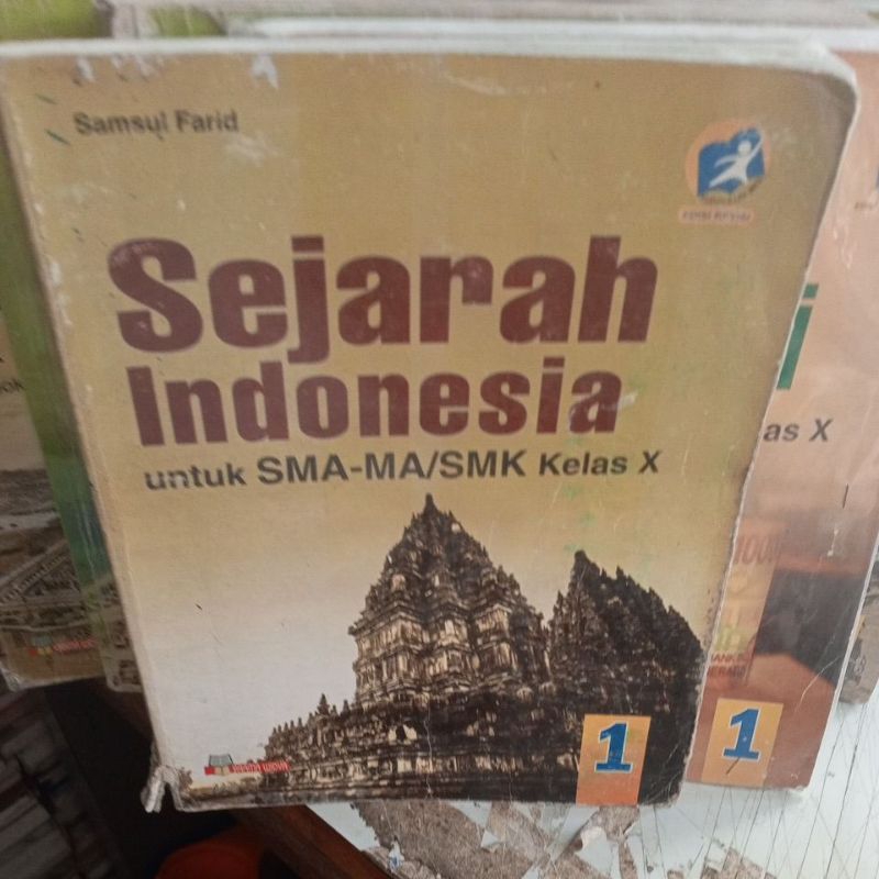 BUKU SEJARAH INDONESIA UNTUK SMA KELAS 10/X PENERBIT YRAMA WIDYA