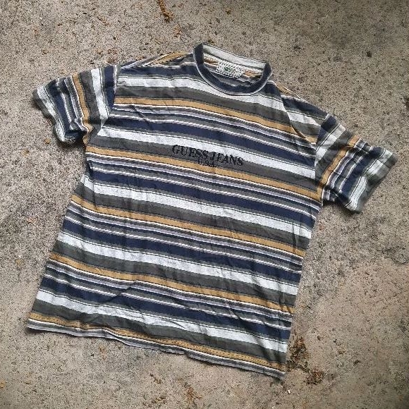 Kaos Tshirt Guess Stripe Salur Vintage Second