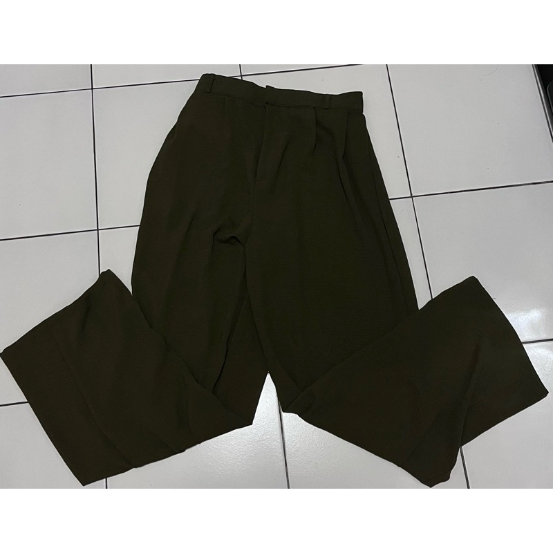 carousel celana kulot warna hijau bran aijo