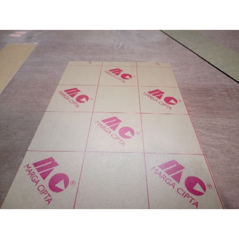 

Acrylic bening MARGA CIPTA tebal 2mm ukuran pas A2 - 42x60cm / 60x42cm
