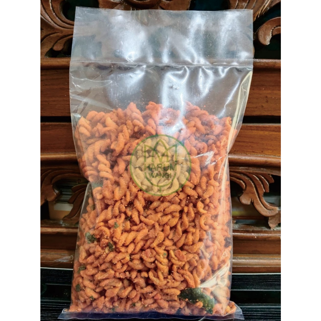 

Makaroni Spiral Pedas Daun Jeruk 250 gram