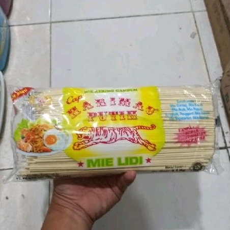 

Mie Lidi Putih Cap Harimau 1kg / Cap Harimau Mie Lidi Putih Kering 1kg