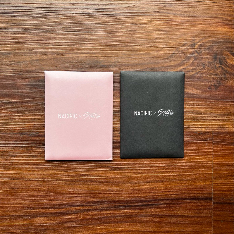 PHOTOCARD OFFICIAL NACIFIC x STRAYKIDS R4 & R12 SET.