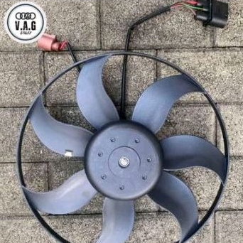 Extra Fan Besar VW Golf MK5 / VW Golf MK6 / VW Scirocco / VW Touran