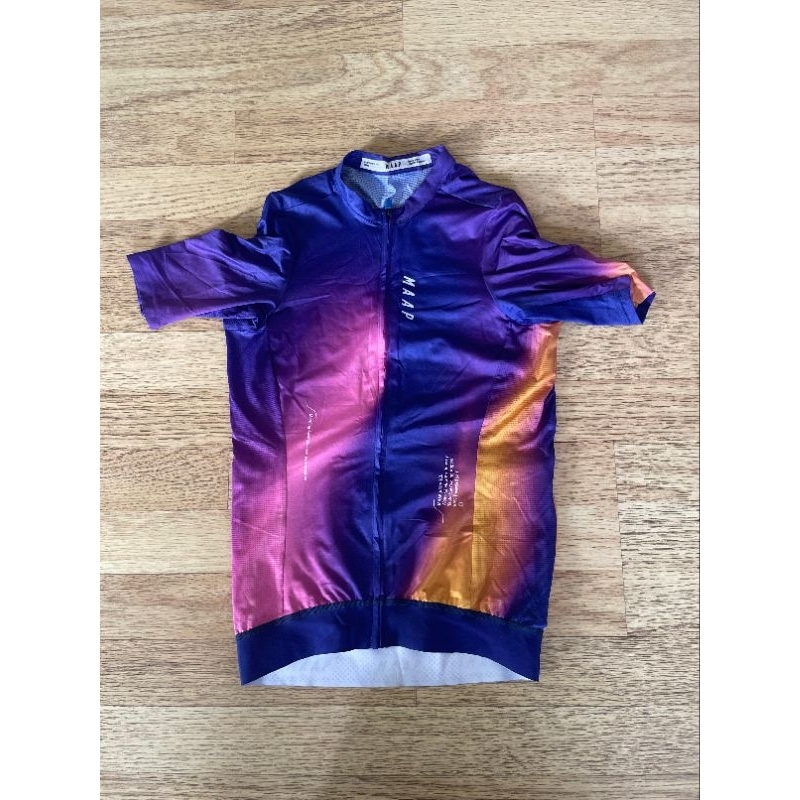 MAAP woman jersey