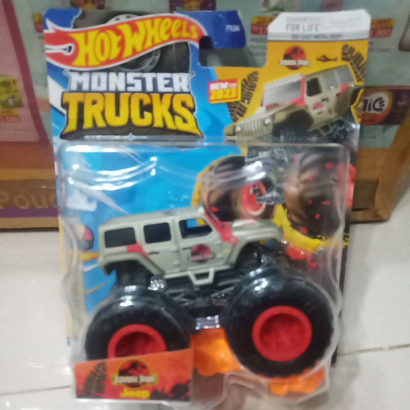 jurassic park jeep wrangler monster trucks hotwheels suv