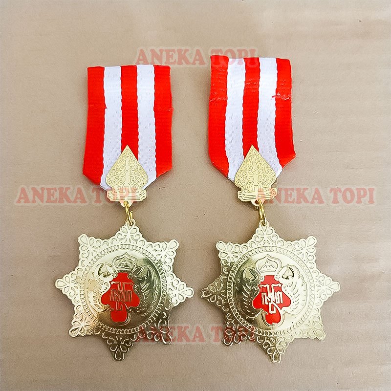 Pin Tanda Jasa Logo Keraton Yogjakarta Lencana Bintang Jasa Kehormatan Keraton Jogyakarta - Aneka To