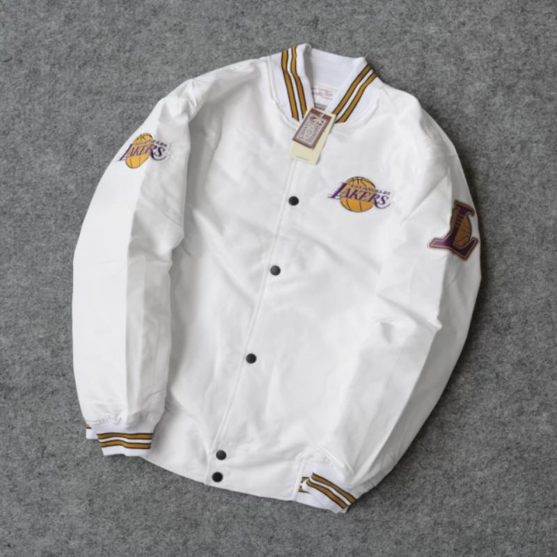 VARSITY JACKET MITCHELL AND NESS LAKERS PUTIH NBA NFL VINTAGE FULL TAG PREMIUM MIRROR