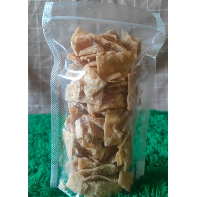 

keripik pangsit rasa caramel 1kg,1/2 kg rp 20000