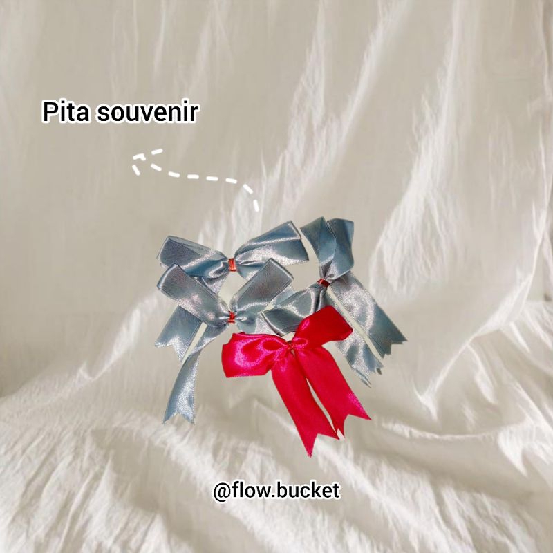 

Pita Souvenir | Pita Satin | Aksesoris Souvenir | Pita Hampers | Pita Kado