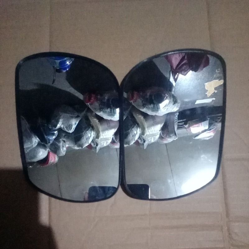 KACA SPION XENIA LAMA 2004