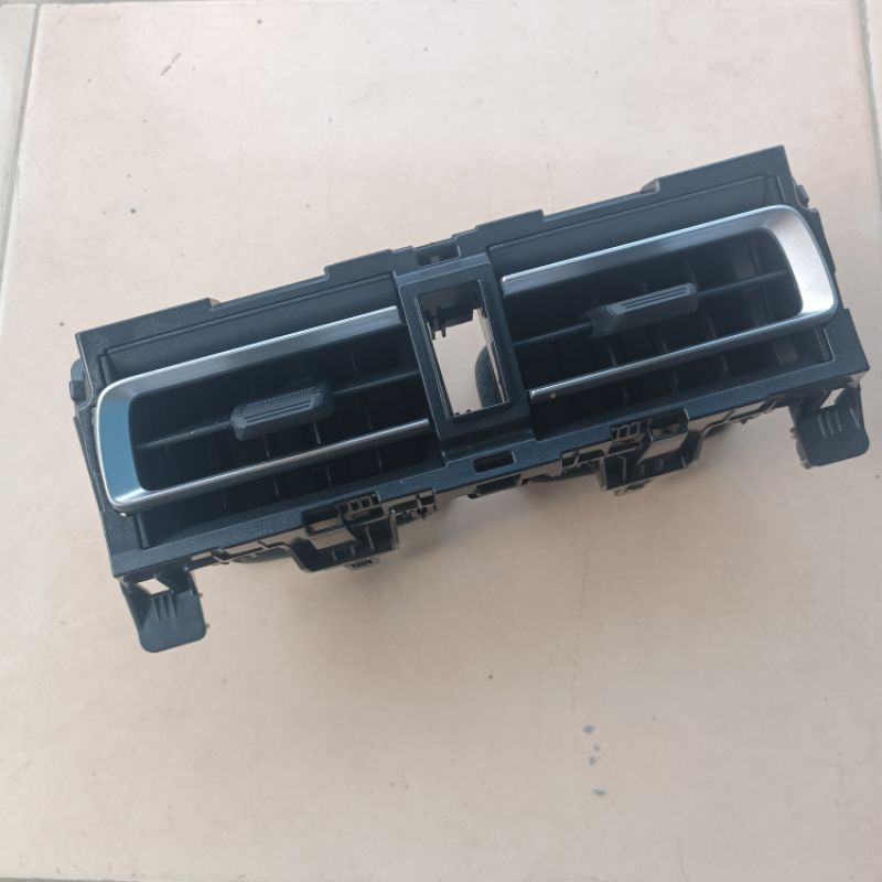 kisi kisi ac tengah innova zenix original