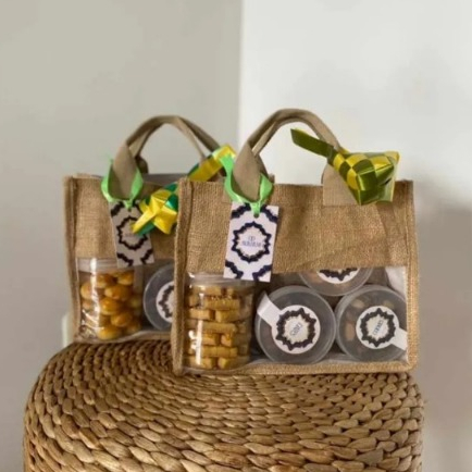 Tas Hampers Goni Kombinasi Mika Transparan Muatan 3 Toples / Jute Bag