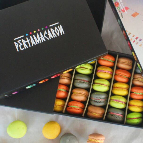 

Promo Sekarang PACK1 ISI 25 MACARON BY PERTAMACARON