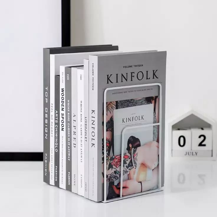 

Dijamin Ada Pembatas Buku Besi Kinfolk Bookshelf 2 Pcs