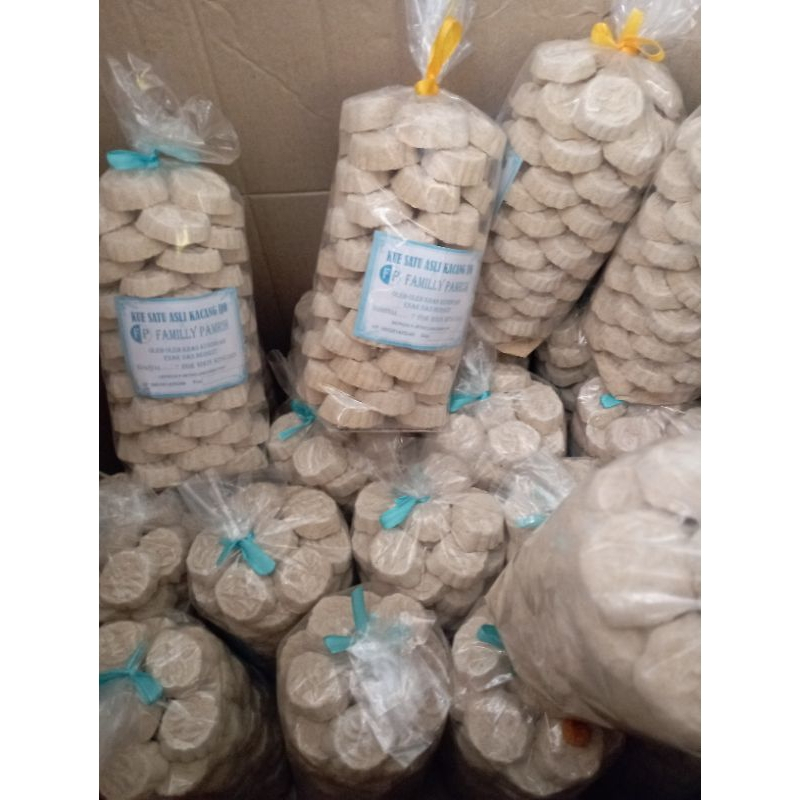 

Kue Satu Kacang Hijau Cemilan Jadul 1000 grm