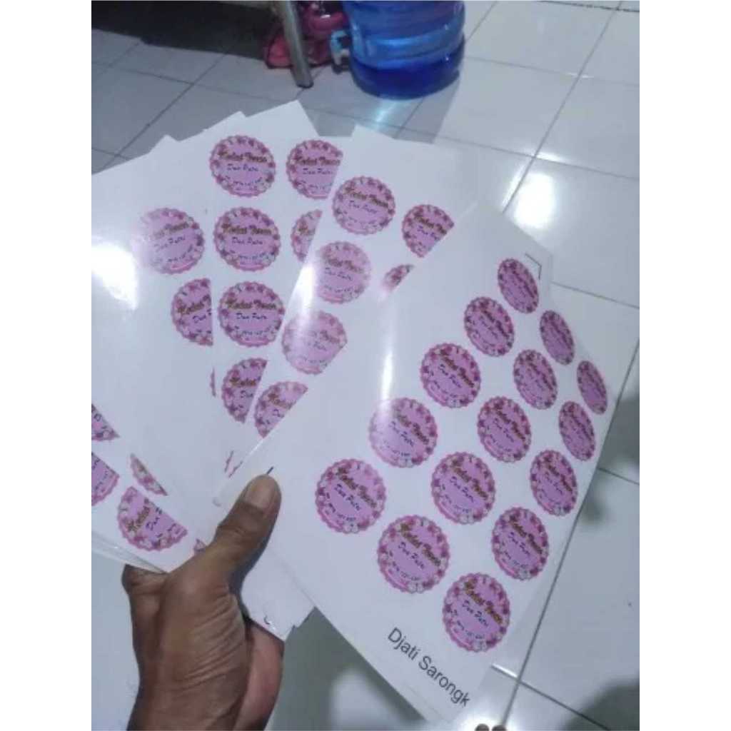 

STIKER A3+ CUTTING
