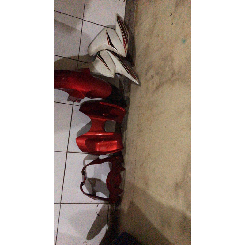 JUAL SAYAP BODI COVER TANGKI SPAKBOR VIXION NEW 2013