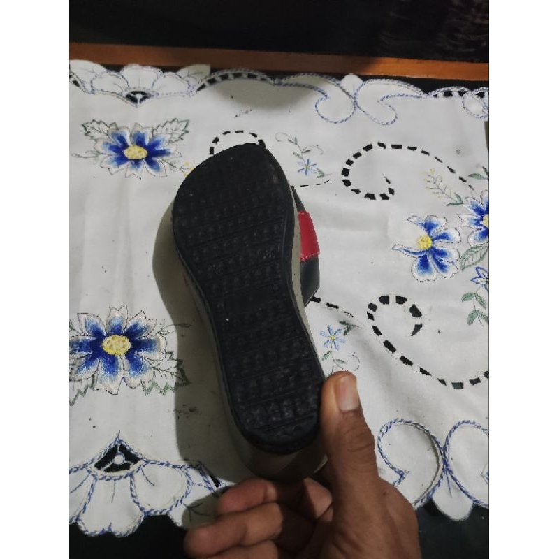 cuci gudang sendal jepit wanita one love sendal ibu2