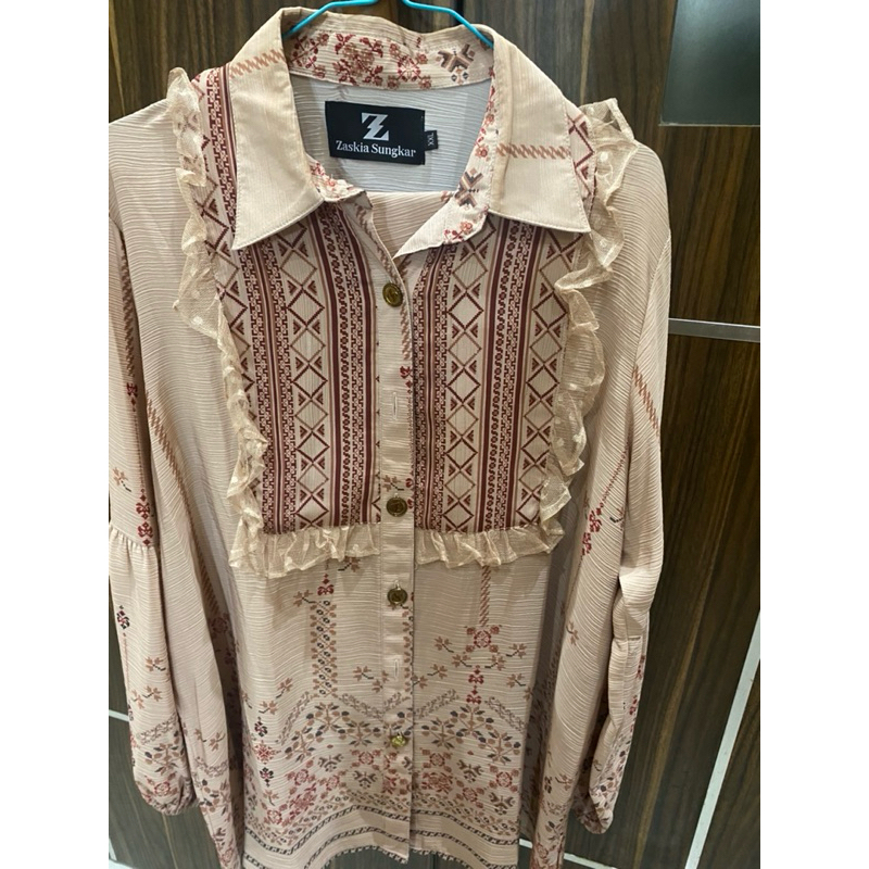 Preloved One Set Zaskia Sungkar size XXL