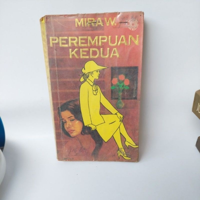 Mira W.  Perempuan Kedua