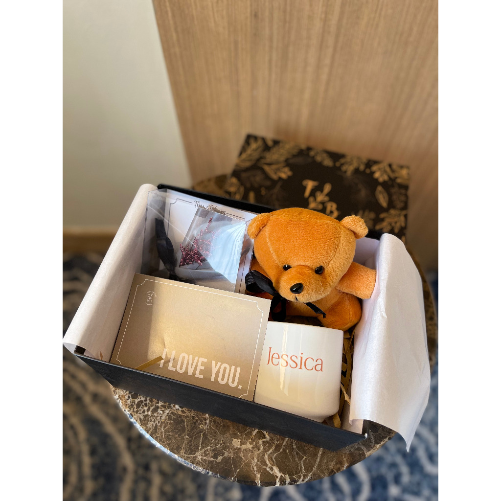 

Gift Box Spica/Gift Box Premium/Kado Wisuda/Kado Ulang Tahun/Kado Pacar
