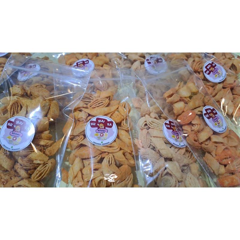 

Cemilan Gurih Kulit Pangsit (Minimal Order 3 Pouch)