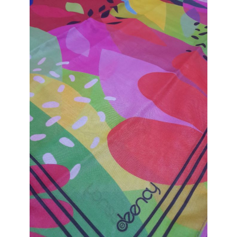 Hijab Preloved Deenay