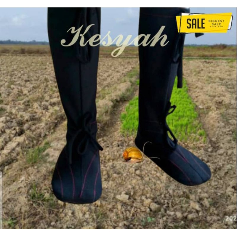 Sepatu petani sawah anti keong dan lumpur premium