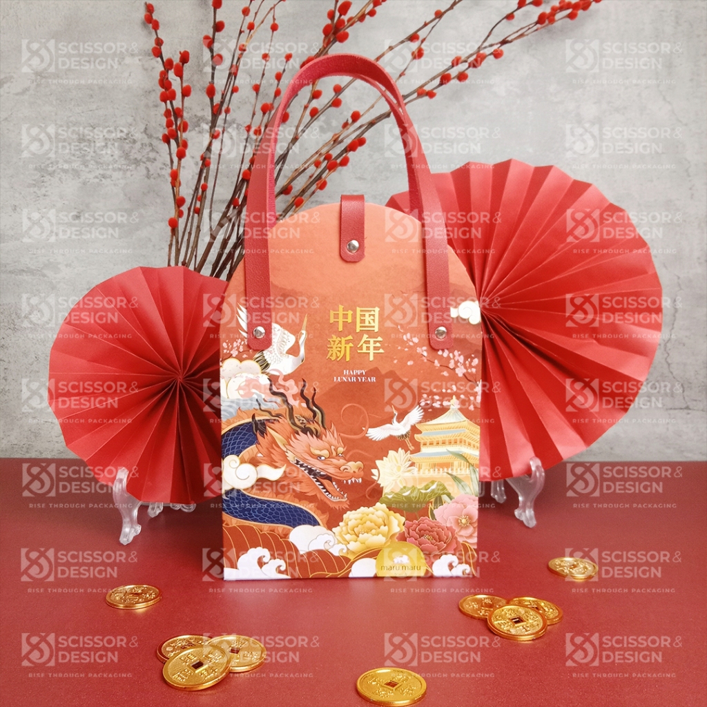 

Scissors & design Hard box Hampers Cny Jinjing 16,5 x 9,5 x 24 cm CUSTOM PRE ORDER